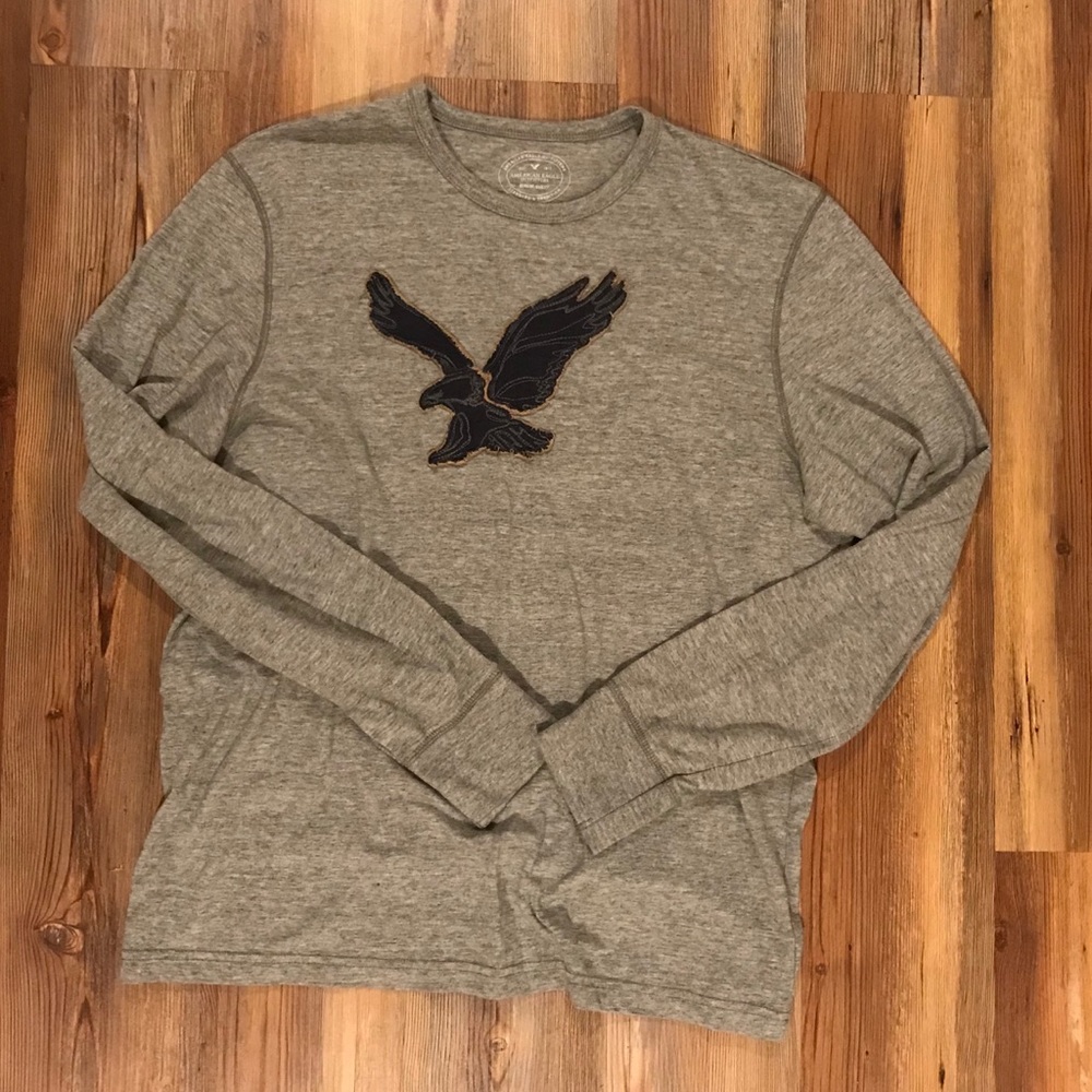 American Eagle long sleeve tee